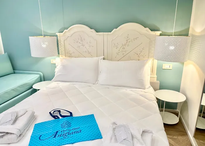 Astigiana & Отель Варацце